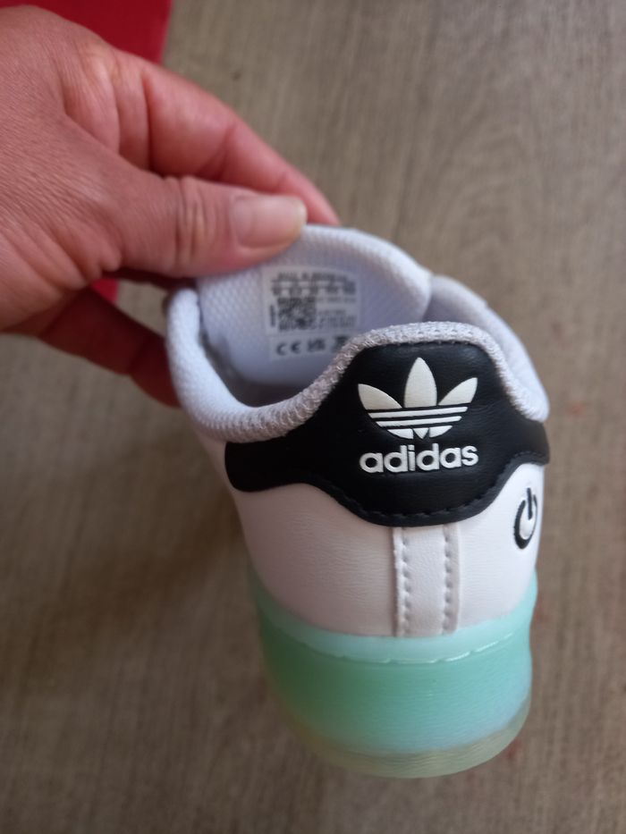 Baskets lumineux enfant Adidas star led lights baskets garçon 26 baskets fille 26 NEUF - photo numéro 8