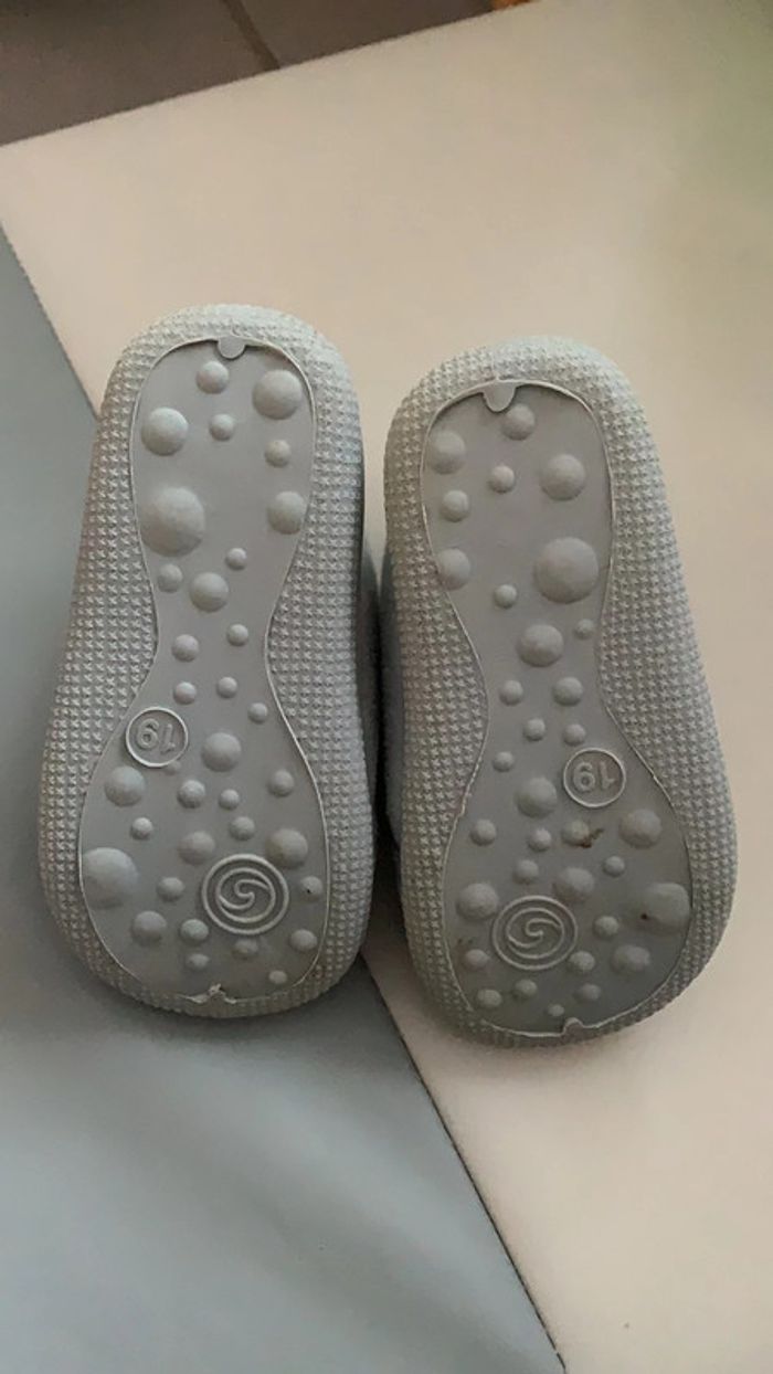 Chaussons bébé - photo numéro 3