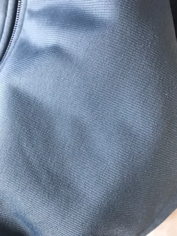 gilet zippé sans capuche puma taille 11-12 ans bleu gris avec poches - photo numéro 4