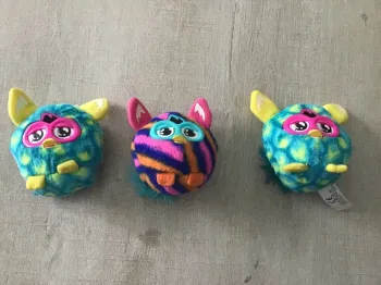 Lot 3 mini peluche furby