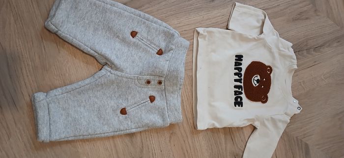 Ensemble pantalon tee shirt manches longues