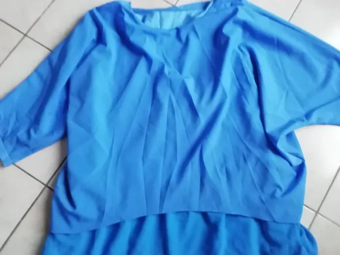 Robe longue cérémonies / Occasions Taille 44 - 44/46 Etat Neuve!! - photo numéro 2