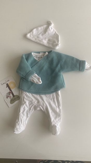 Tenue de naissance