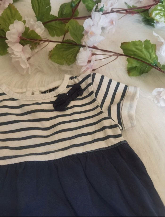 Robe marine - photo numéro 2