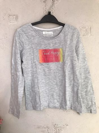 Haut gris In Extenso