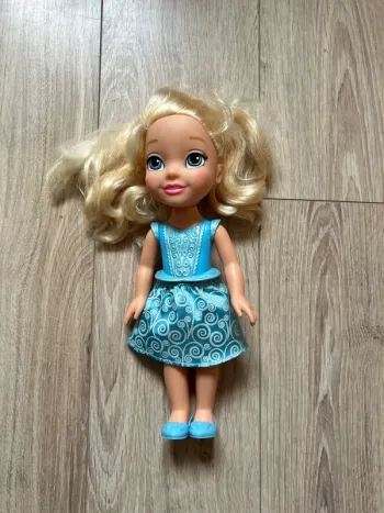 Poupée cendrillon