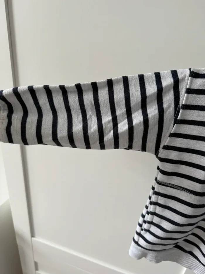 Sweat à capuche 2/3 ans - photo numéro 5
