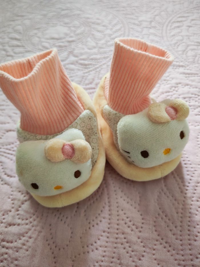 Lot chaussures bébé 0 à 6 mois - photo numéro 6