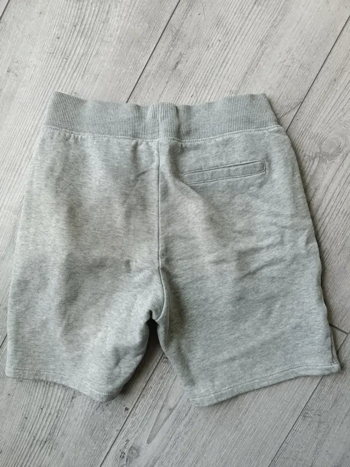Short hm - photo numéro 4