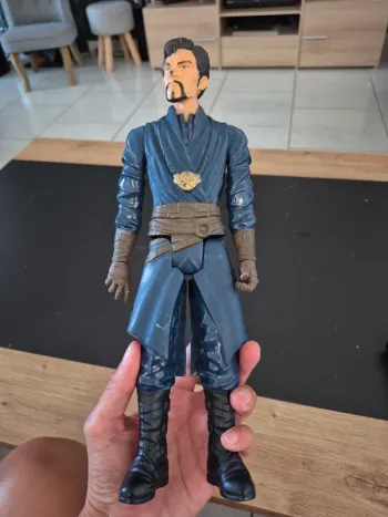 Figurine marvel doctor strange