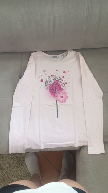 T shirt manches longues rose clair avec motif pour fille