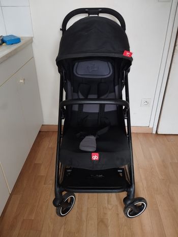 Ensemble poussette, coque Cybex aton5, base et adaptateurs