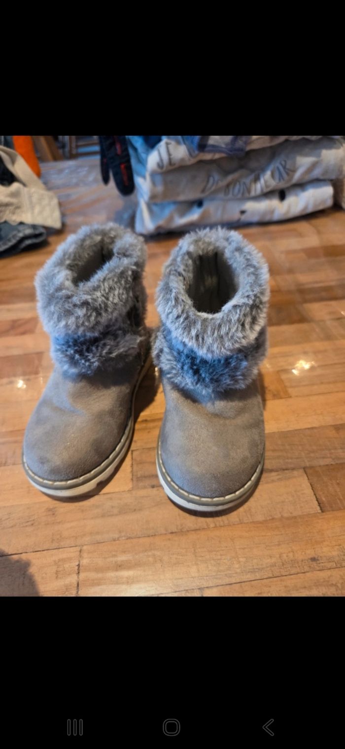 Boots fourrure chicco taille 23