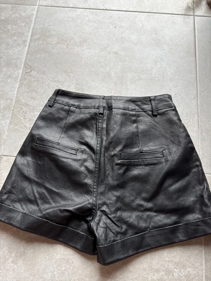 Short simili cuir S - photo numéro 2