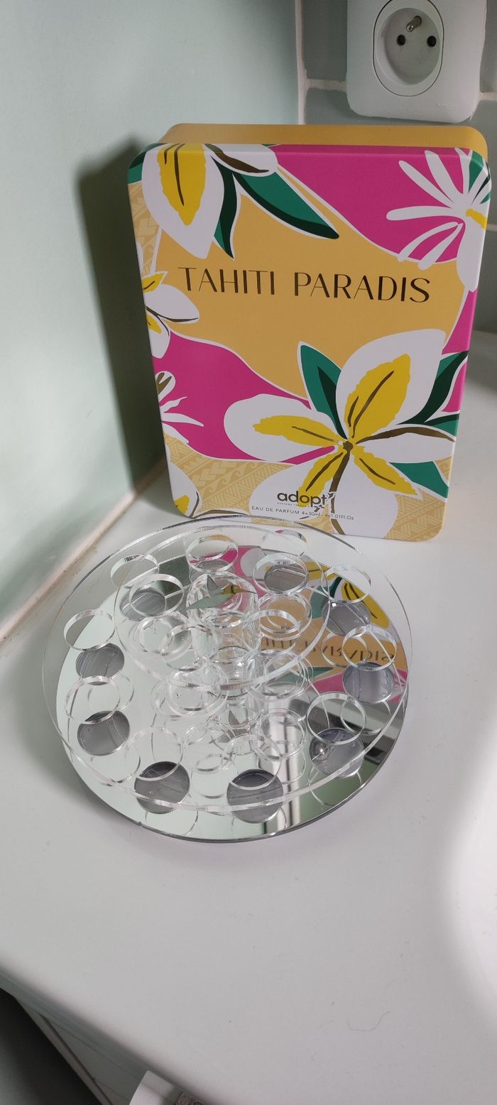 Carrousel parfum adopt et sa boite - photo numéro 2