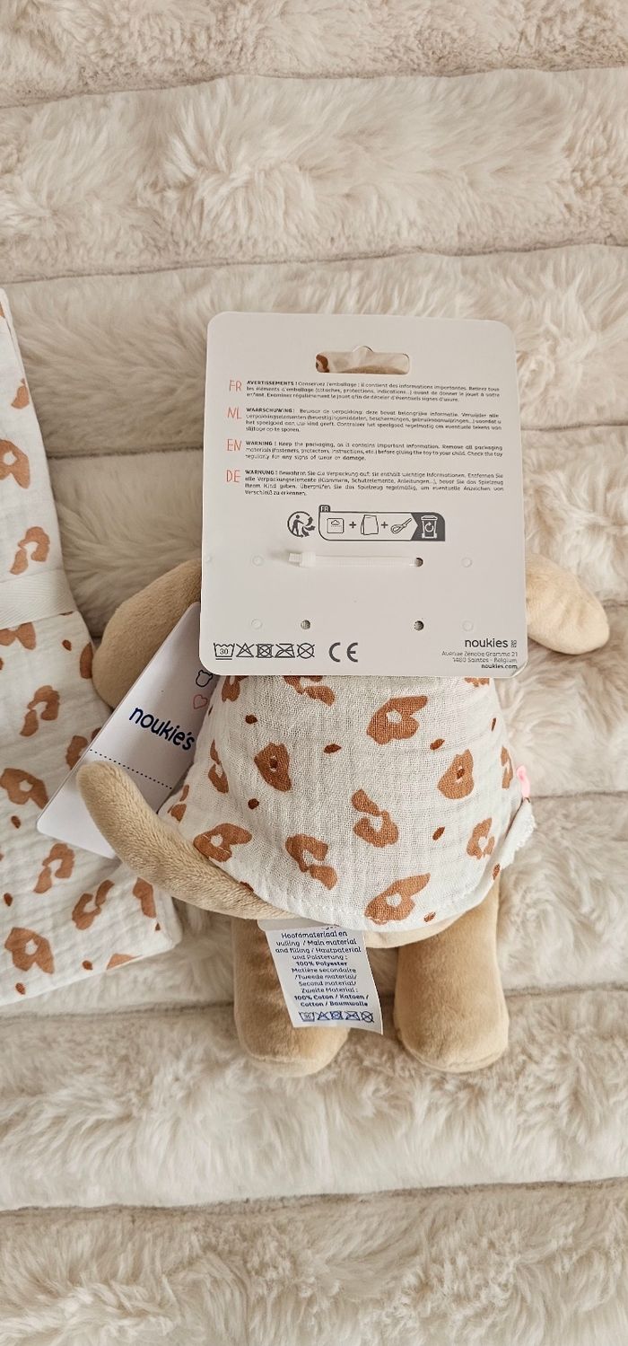 Ensemble de 3 langes et peluche doudou assorti Noukie's Neufs - photo numéro 5