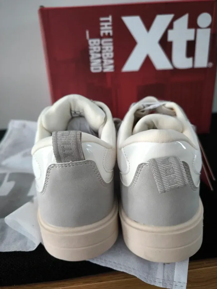 Baskets Xti neuves Taille 38 - photo numéro 4