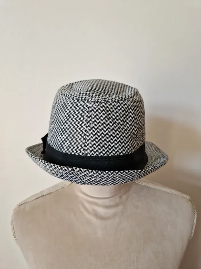 Chapeau motif pied de poule noir et blanc avec nœud - photo numéro 4
