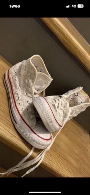 Converses en dentelle