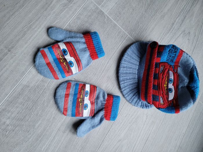 Ensemble bonnet + gants cars