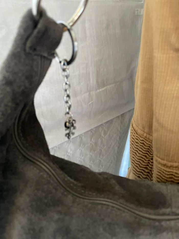 Sac Carla Belloti daim - Comme neuf - photo numéro 7