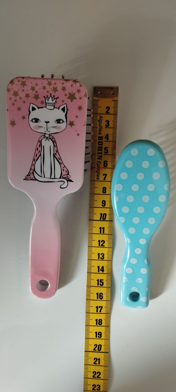 Petites brosses à cheveux - photo numéro 4