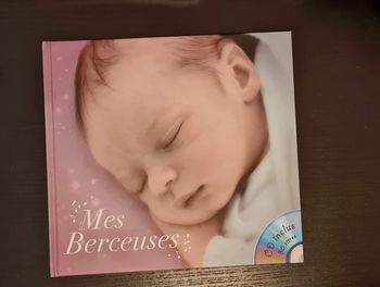 Livre CD - Mes berceuses NEUF
