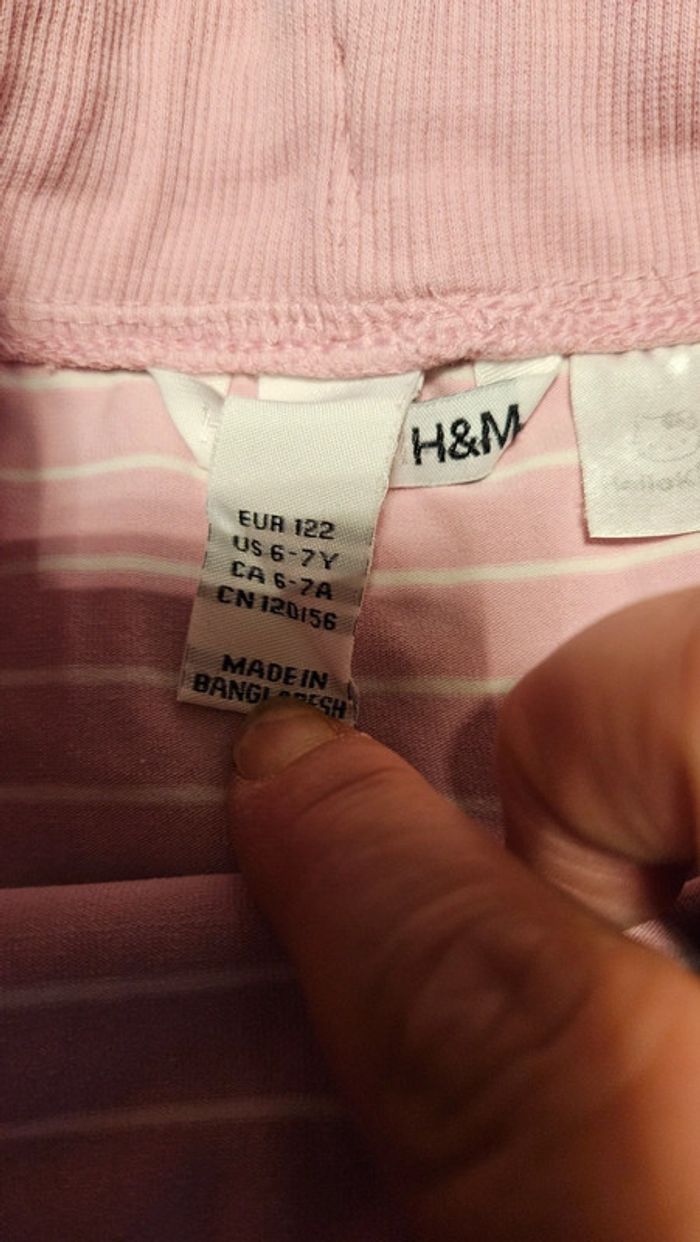 Jupe courte rose clair et blanche, Hello Kitty, H&M, taille 6/7 ans - photo numéro 4