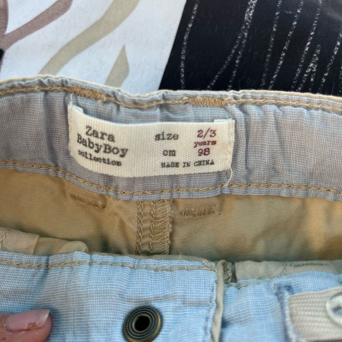 Deux pantalons neufs - photo numéro 2