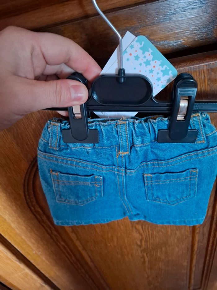 Short fille - photo numéro 2