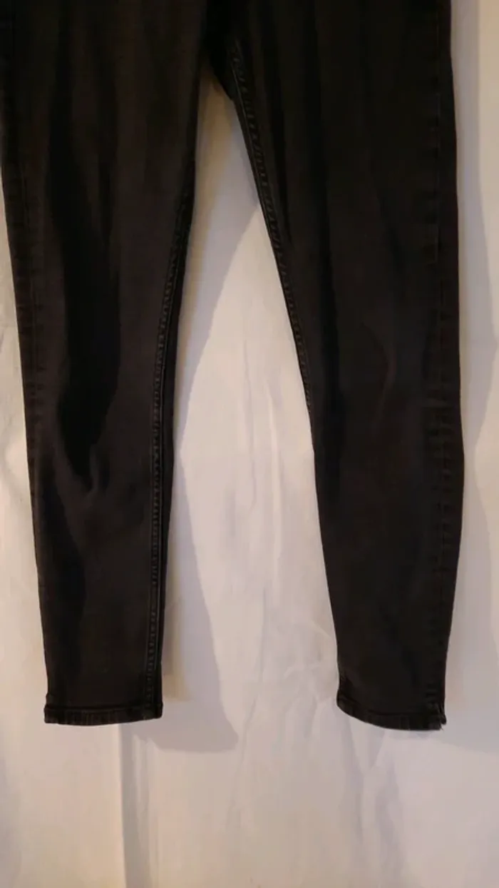 Jeans noir - photo numéro 3