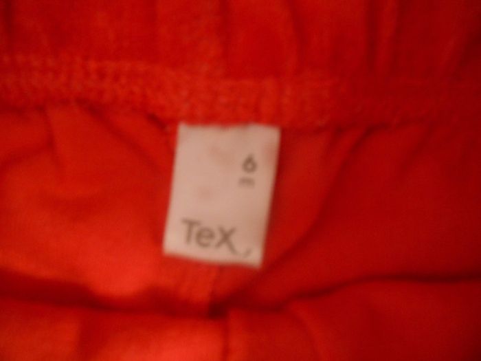 Short rouge court 6-9 mois /Tex - photo numéro 3