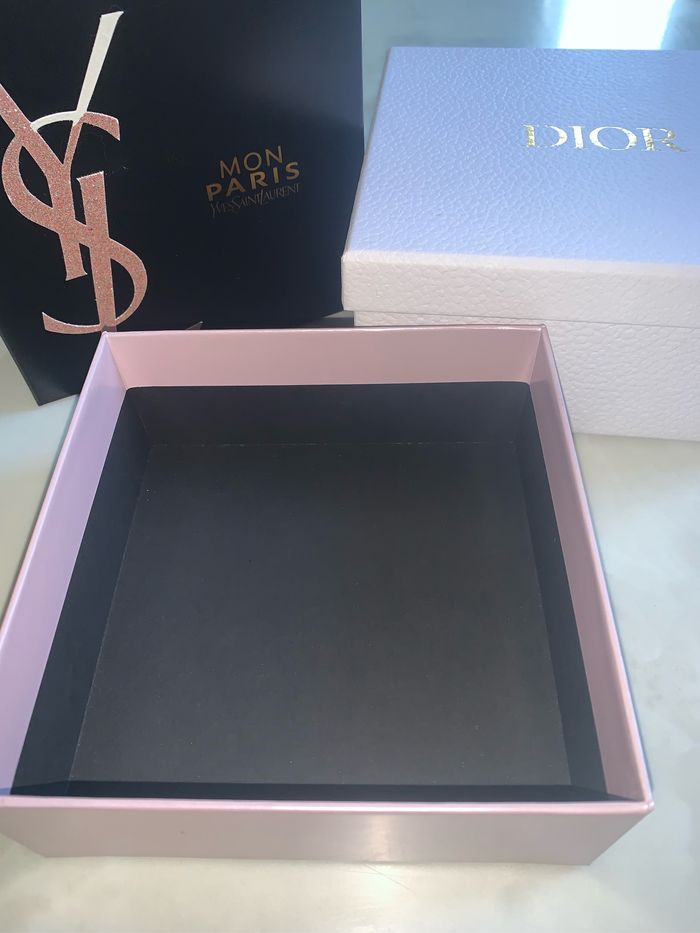 Boîtes Dior et YSL - photo numéro 4