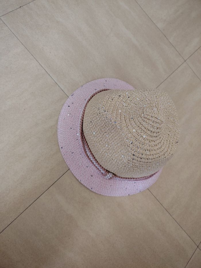 Chapeau de paille fille
