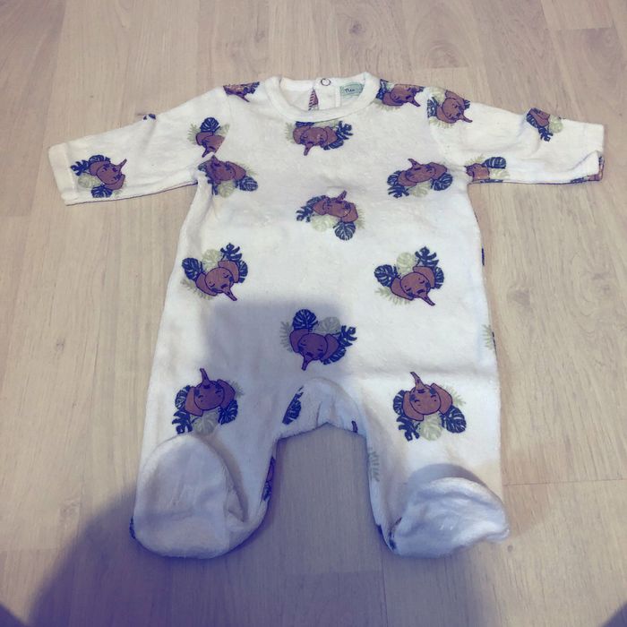 Pyjama avec petit éléphant