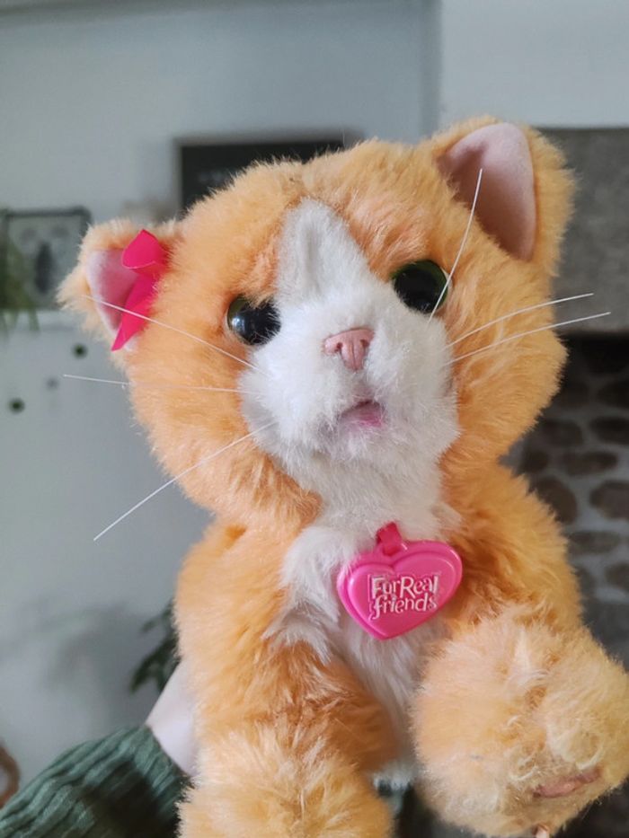 Peluche électronique Daisy mon chat joueur - furreal - photo numéro 2