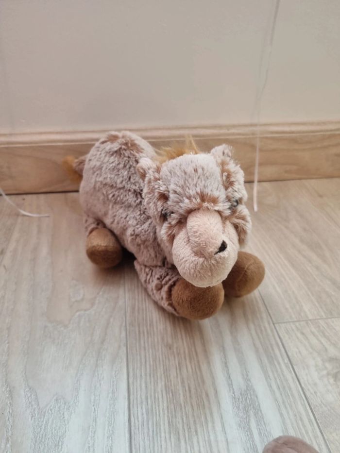 Dromadaire en peluche