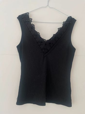 Top débardeur dentelle noir