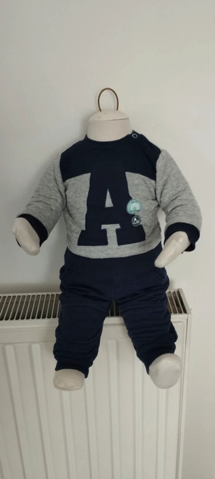 Survêtement chaud gris et bleu Marine