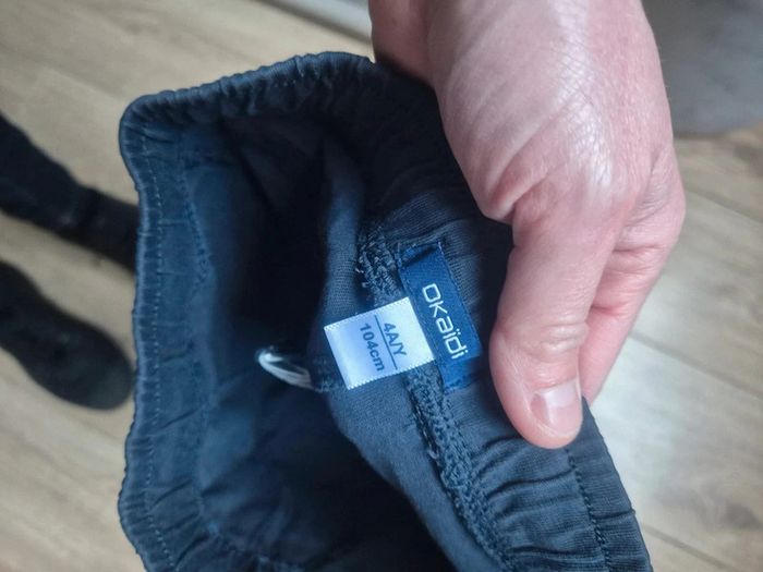 Short okaidi bleu 4 ans en très bon état - photo numéro 3