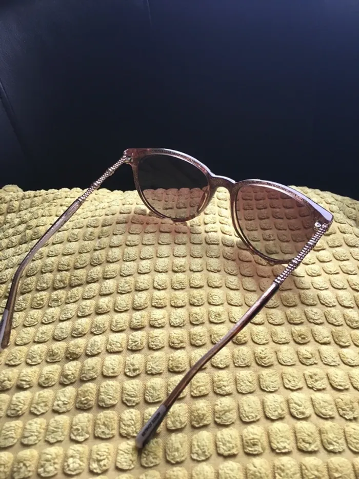 Lunette de soleil verres polarisants Mauboussin avec citation sur l’amour gravée - photo numéro 5