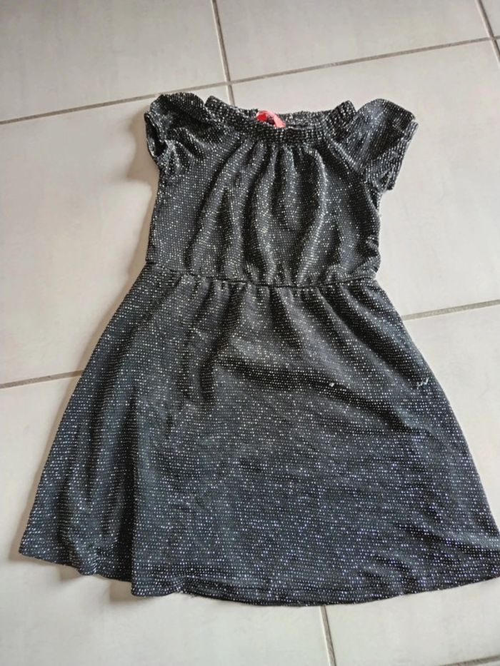 Robe de fête taille 4 ans