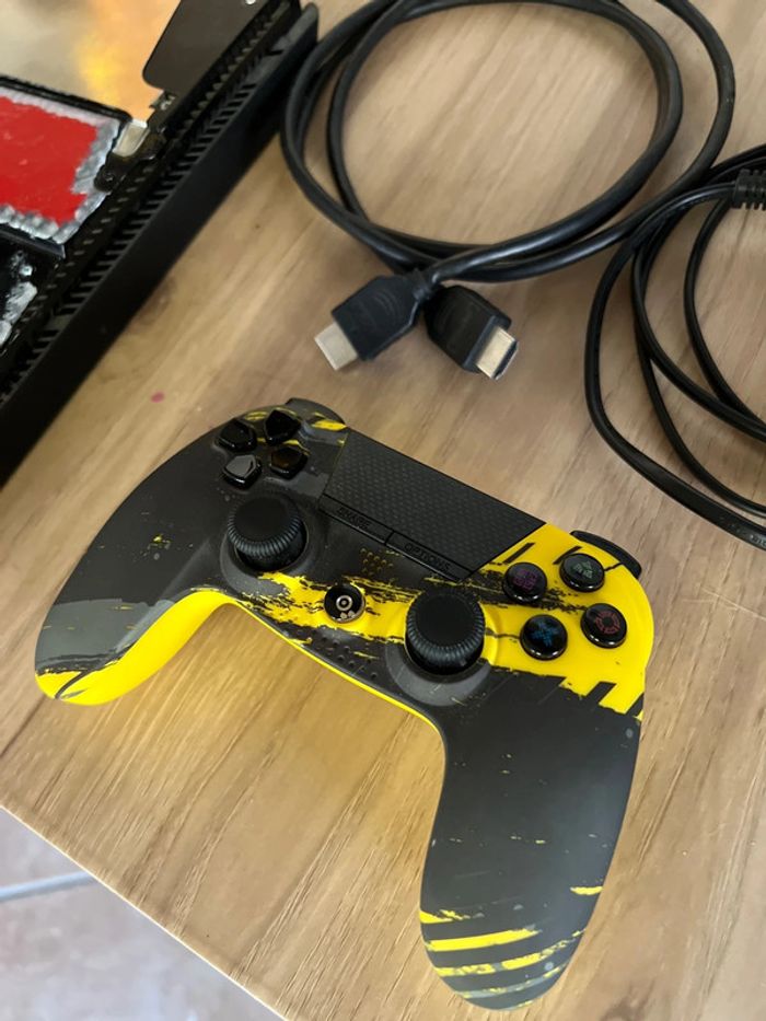 Ps4 slim sans capot - photo numéro 2