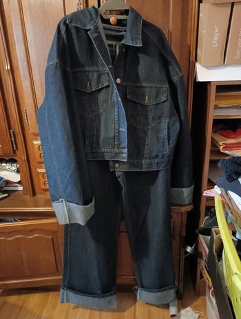 Ensemble veste et pantalon jeans