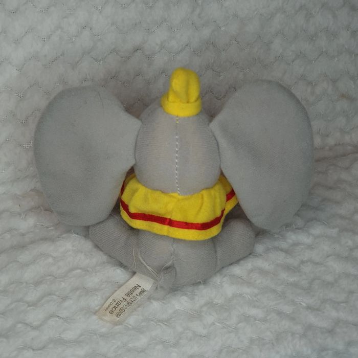 Pztite peluche disney Nestlé dumbo l'éléphant volant - photo numéro 2