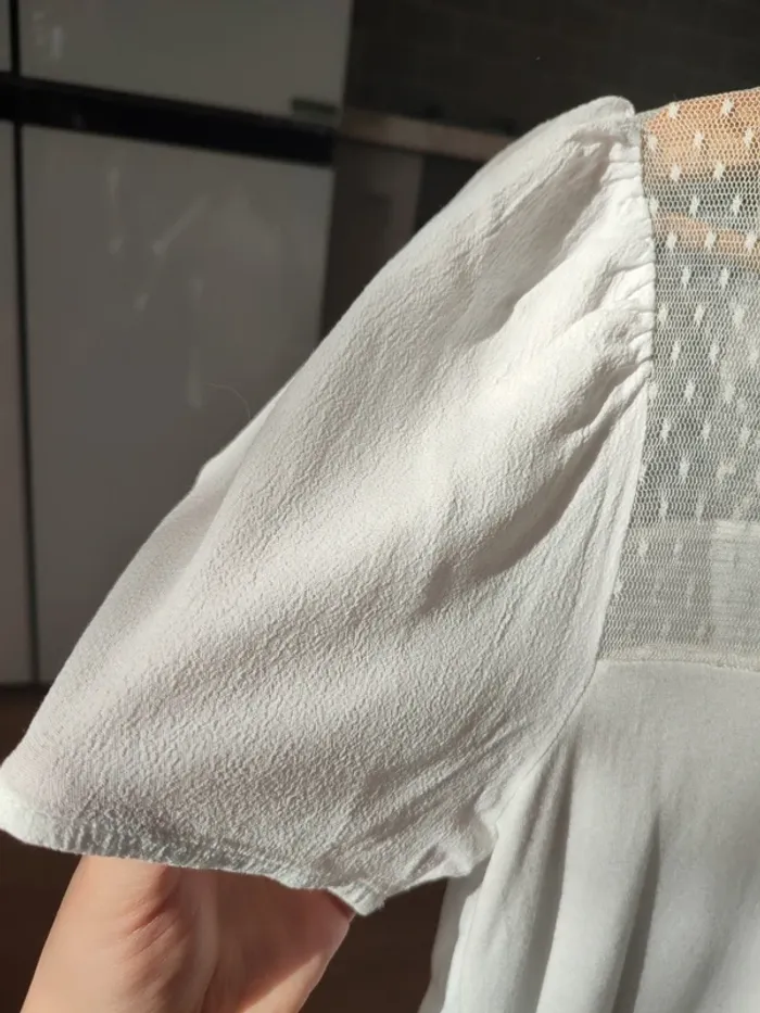 Blouse à dentelle - photo numéro 2