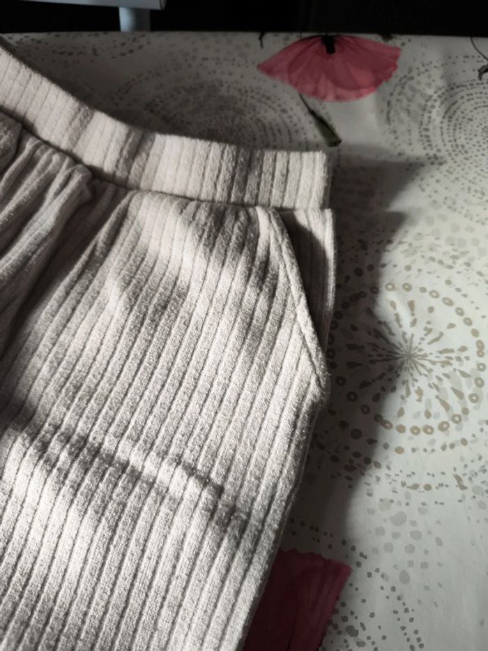 Joli pantalon large - photo numéro 2