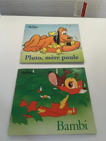 Bambi pluto mère poule