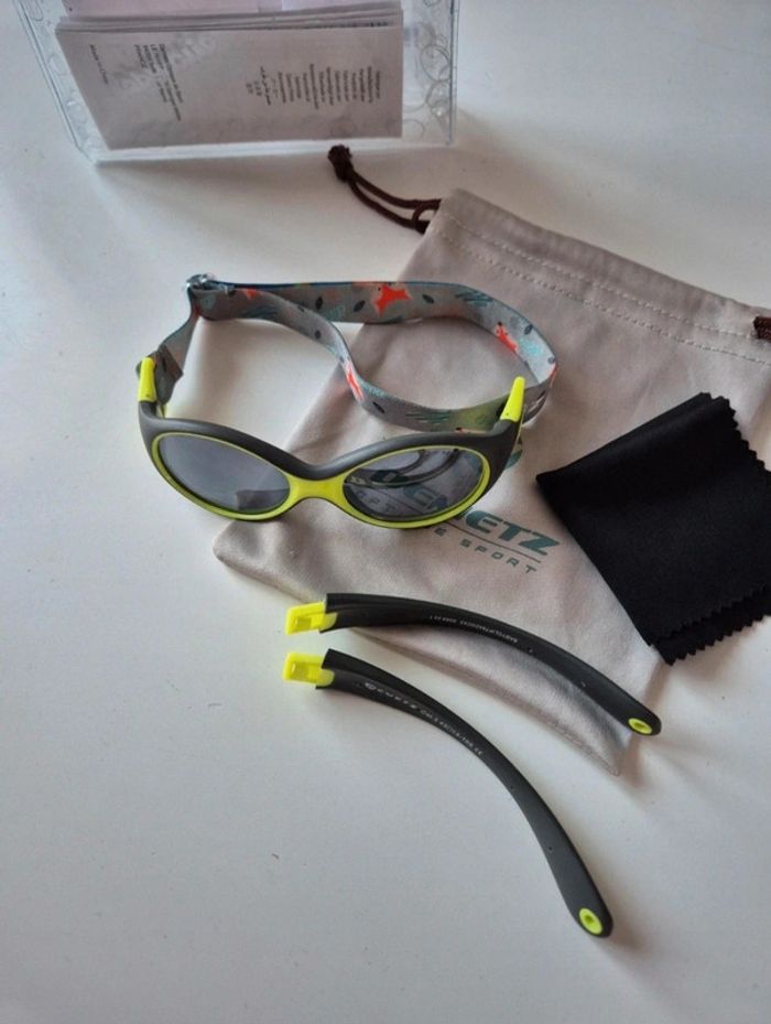 👦 Lunettes de soleil 🕶 - photo numéro 2