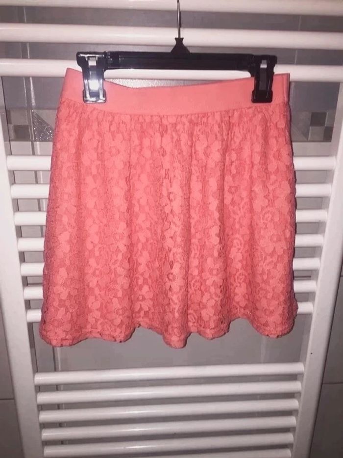 Jupe corail neuve à taille élastique In Extenso taille 10 ans à 5 euros